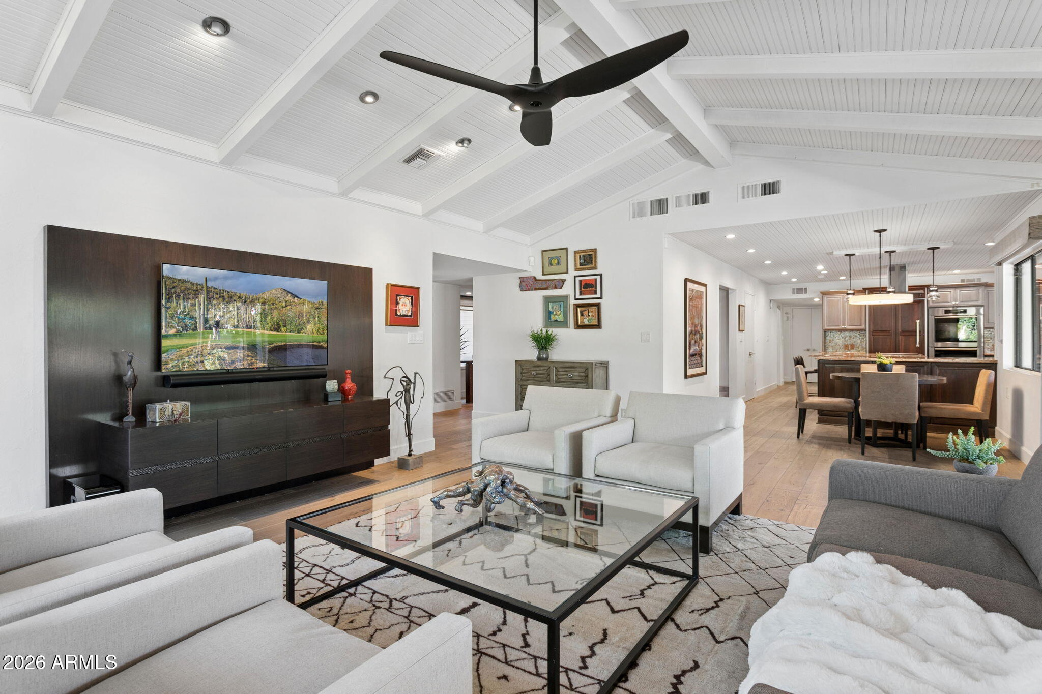 2140 E SOLANO Drive