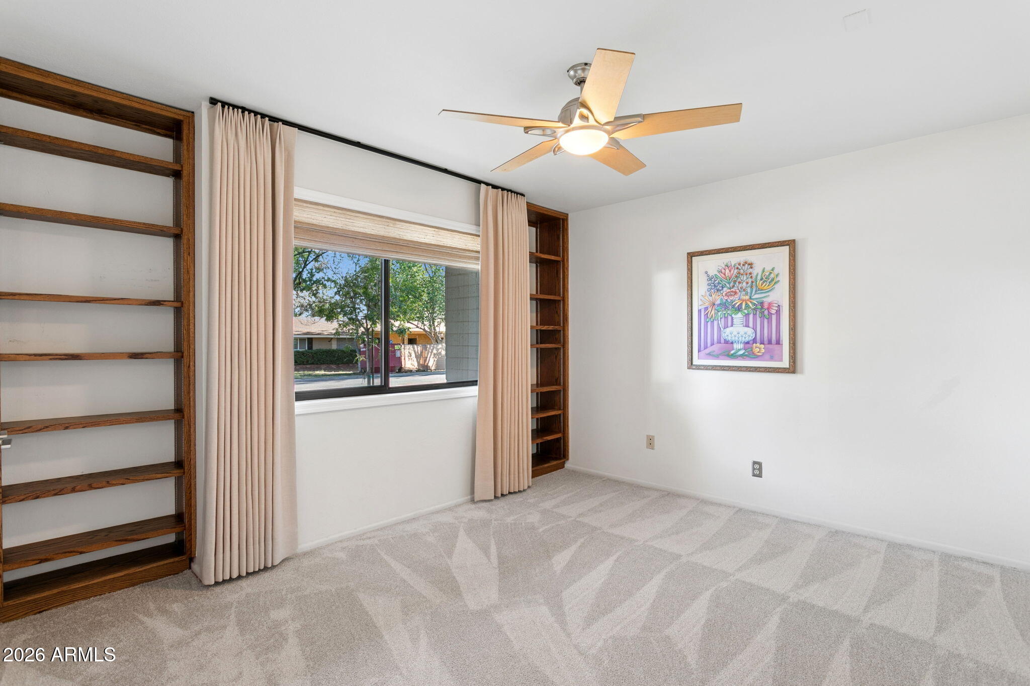 2140 E SOLANO Drive