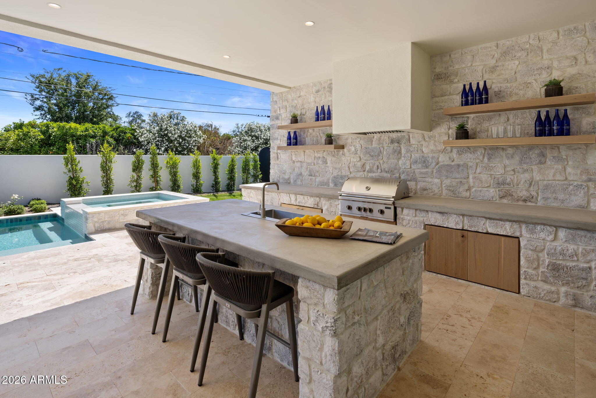 5935 E CALLE TUBERIA