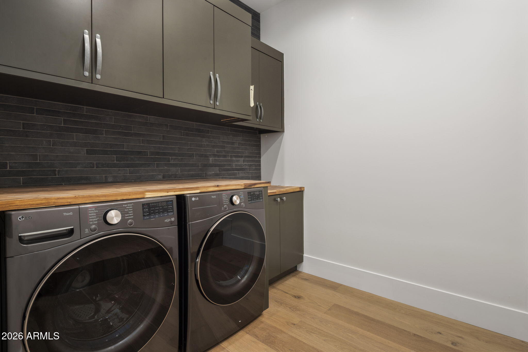 5935 E CALLE TUBERIA