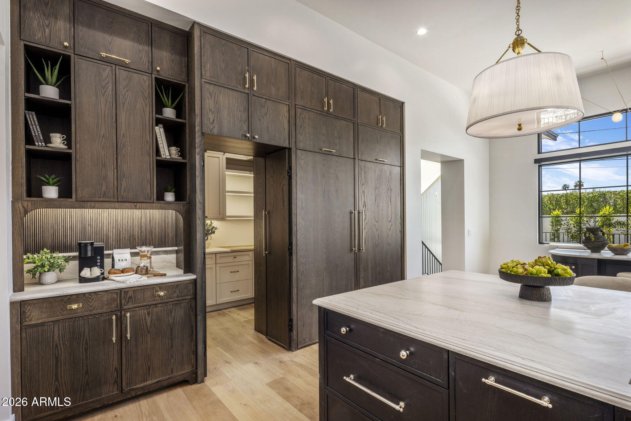 5935 E CALLE TUBERIA