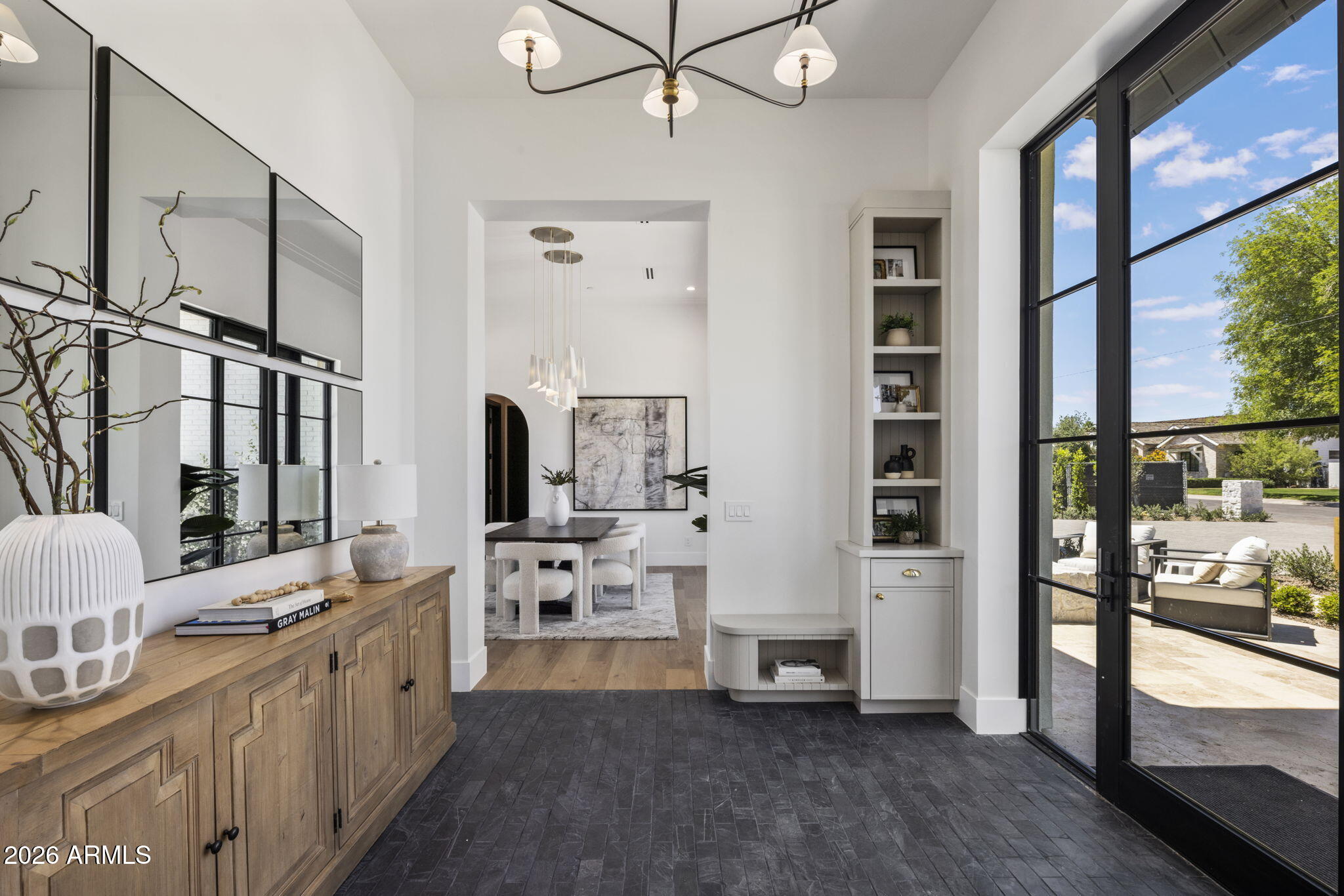 5935 E CALLE TUBERIA