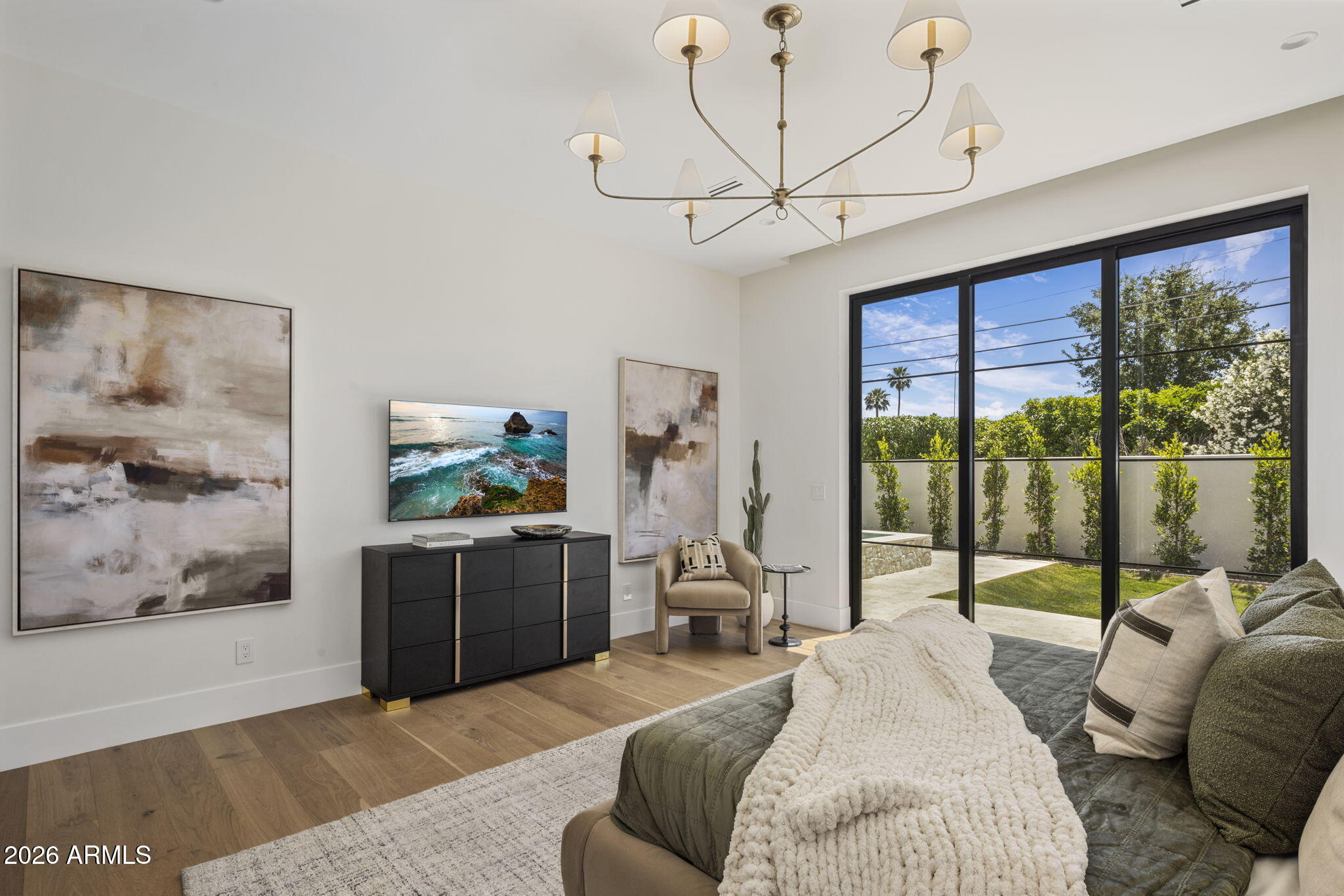 5935 E CALLE TUBERIA