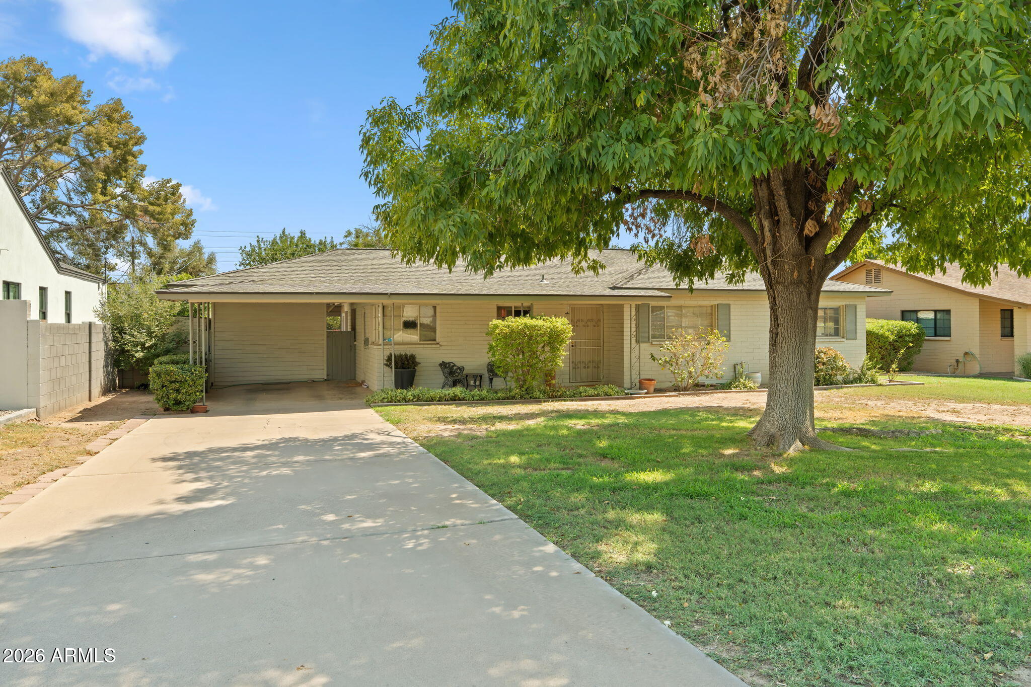 3447 E COOLIDGE Street
