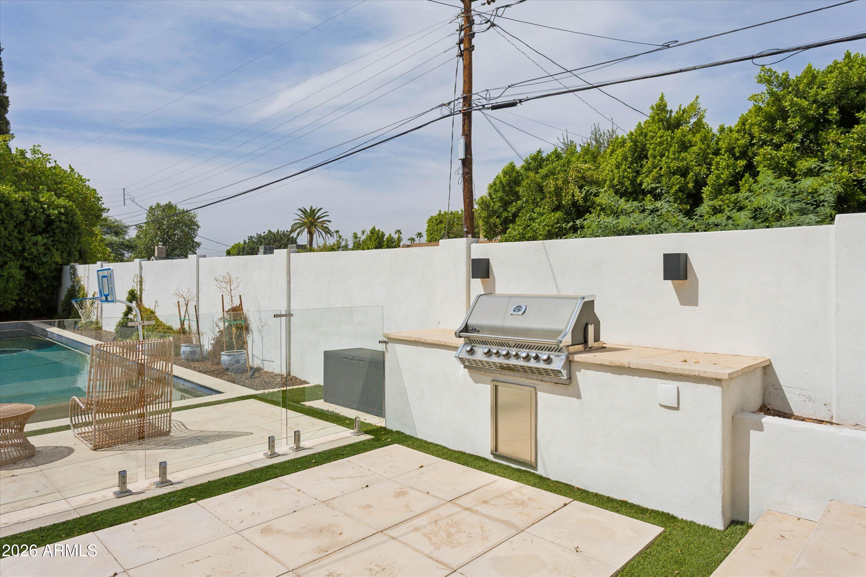 3302 N 51ST Street