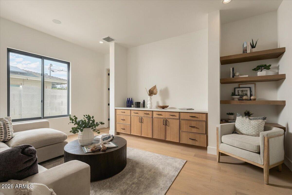 4510 E CALLE TUBERIA
