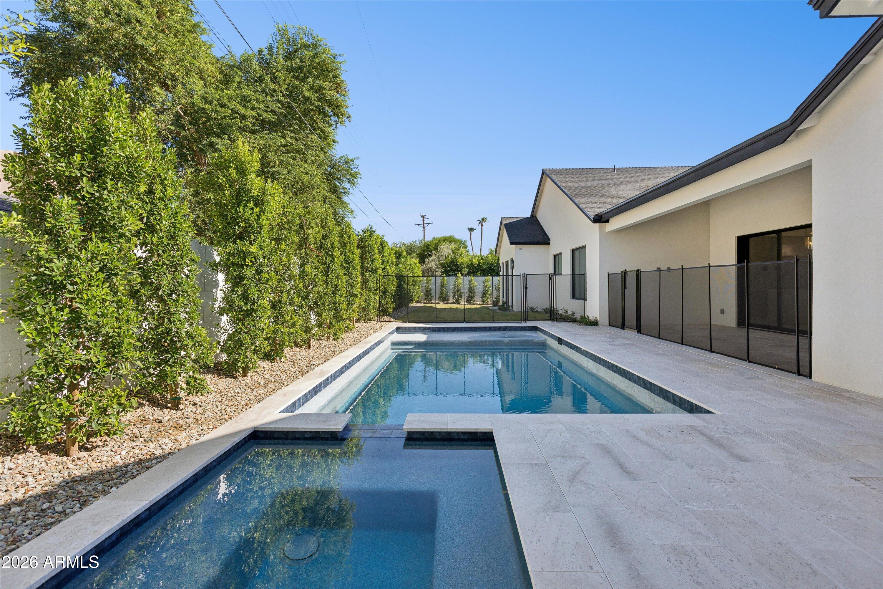 4510 E CALLE TUBERIA