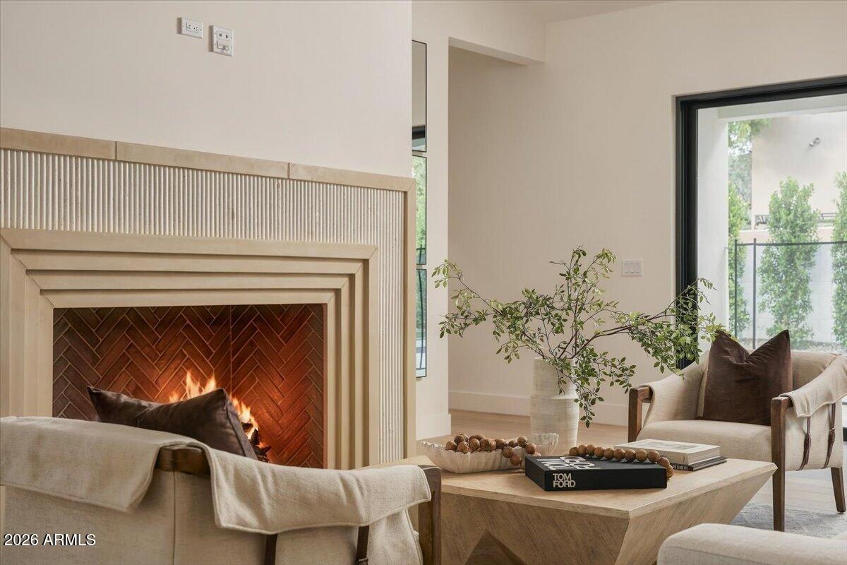 4510 E CALLE TUBERIA