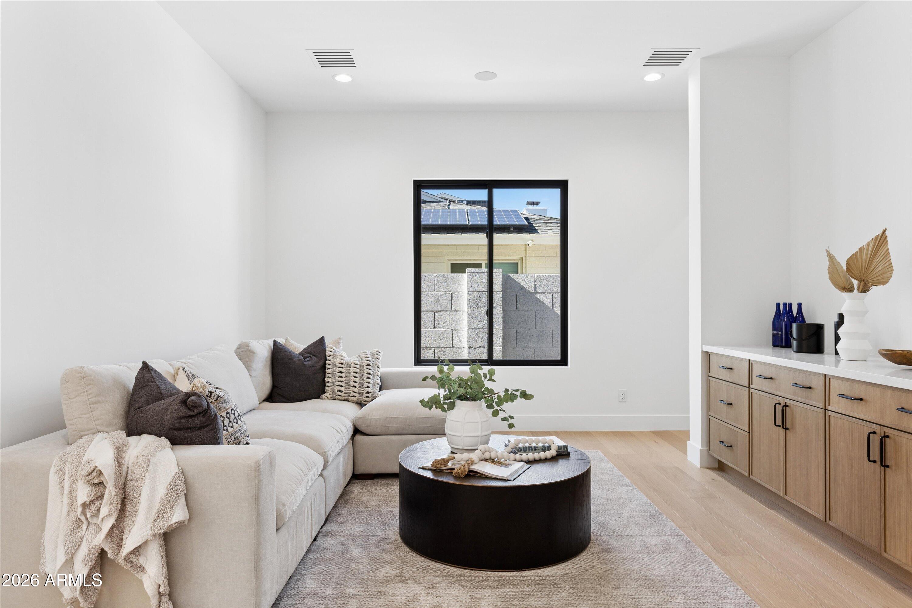 4510 E CALLE TUBERIA