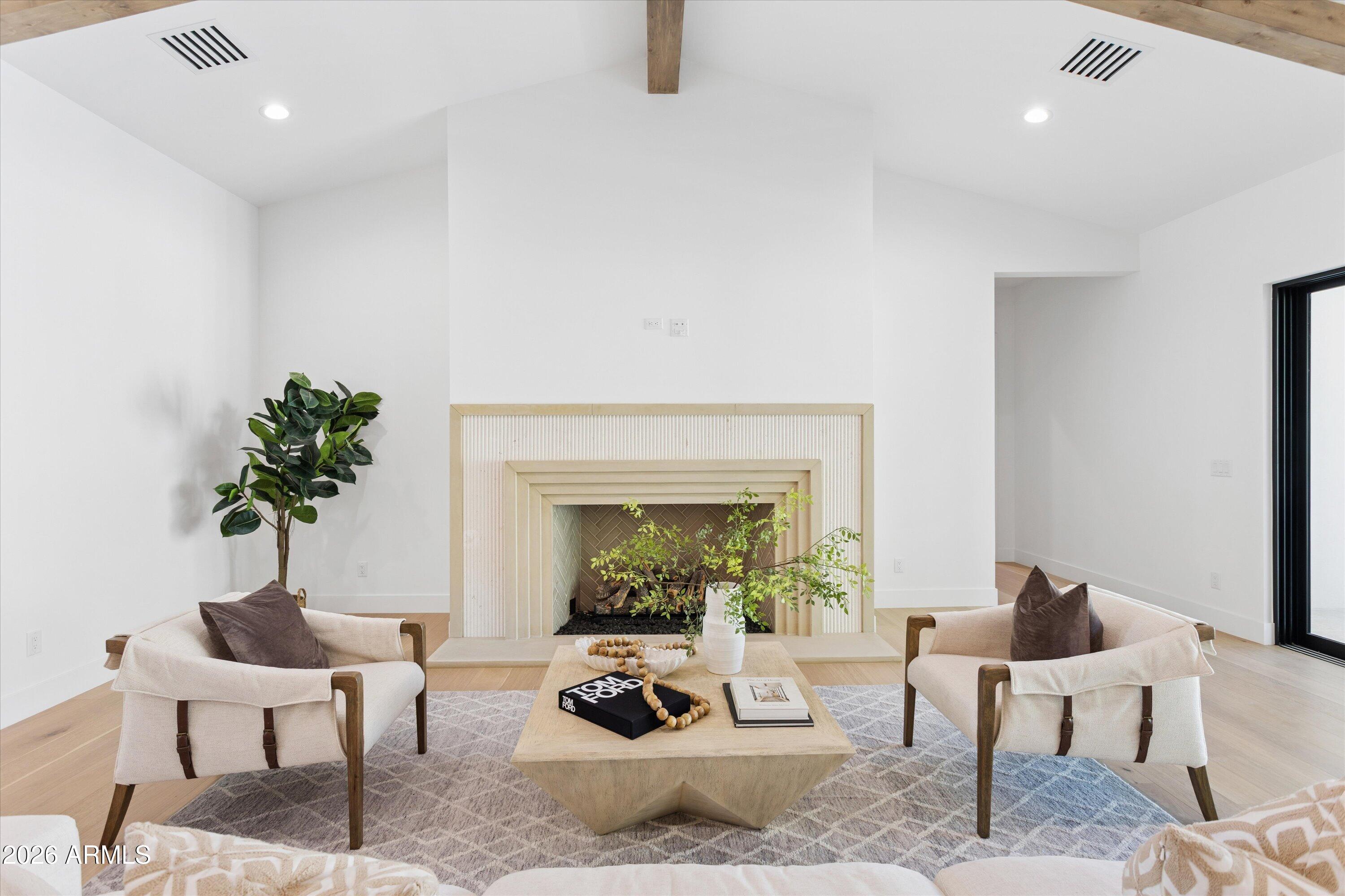 4510 E CALLE TUBERIA