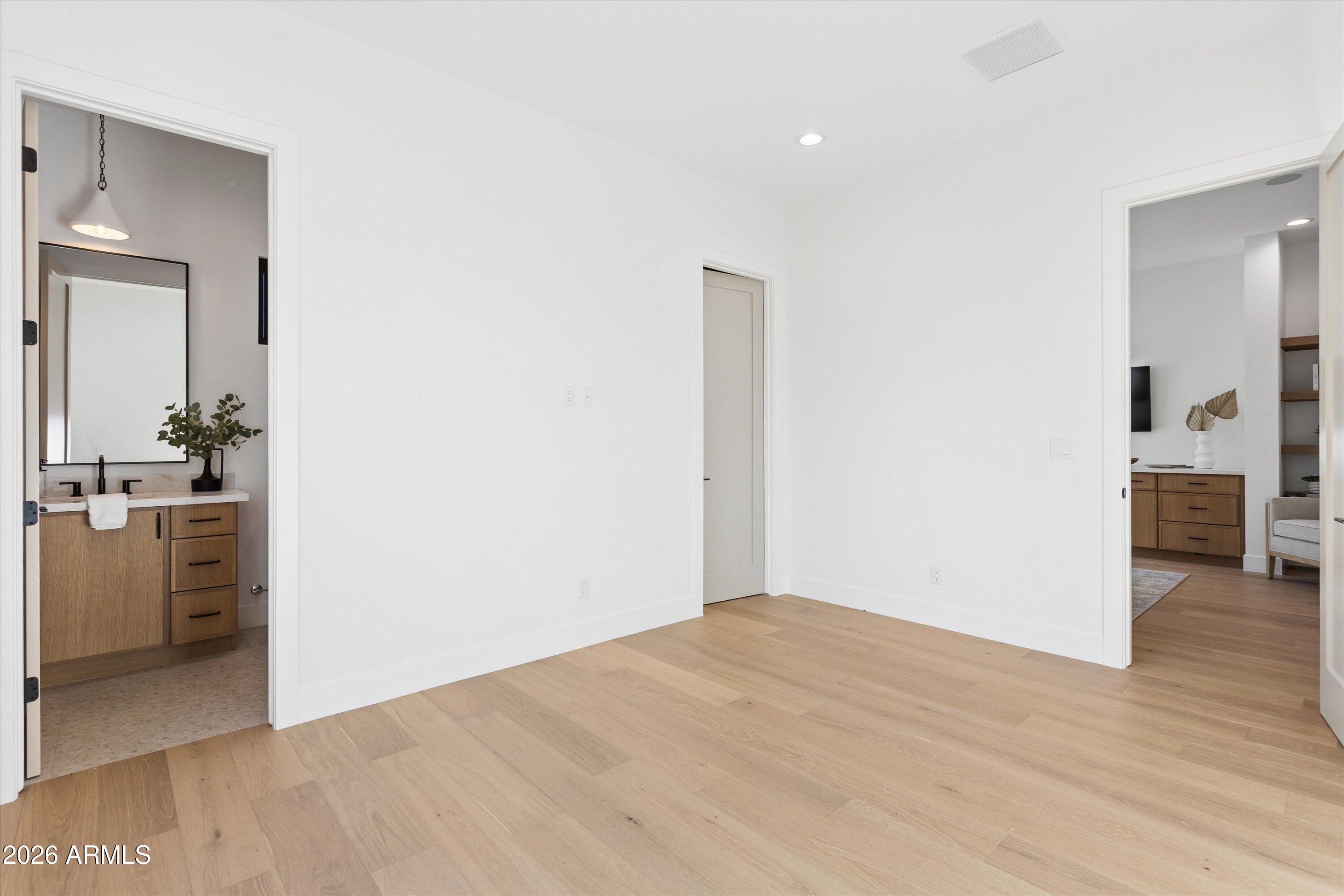 4510 E CALLE TUBERIA