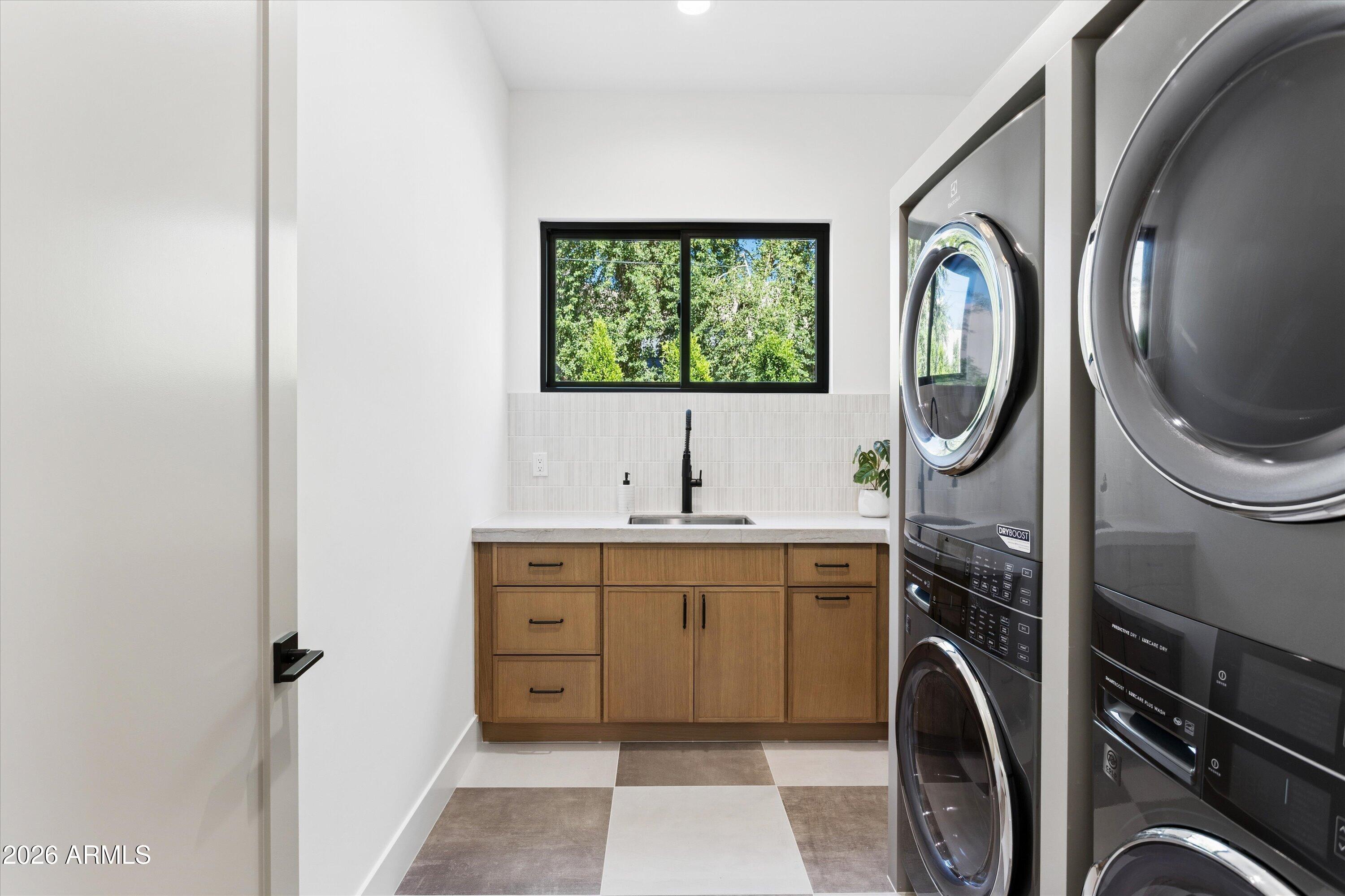 4510 E CALLE TUBERIA