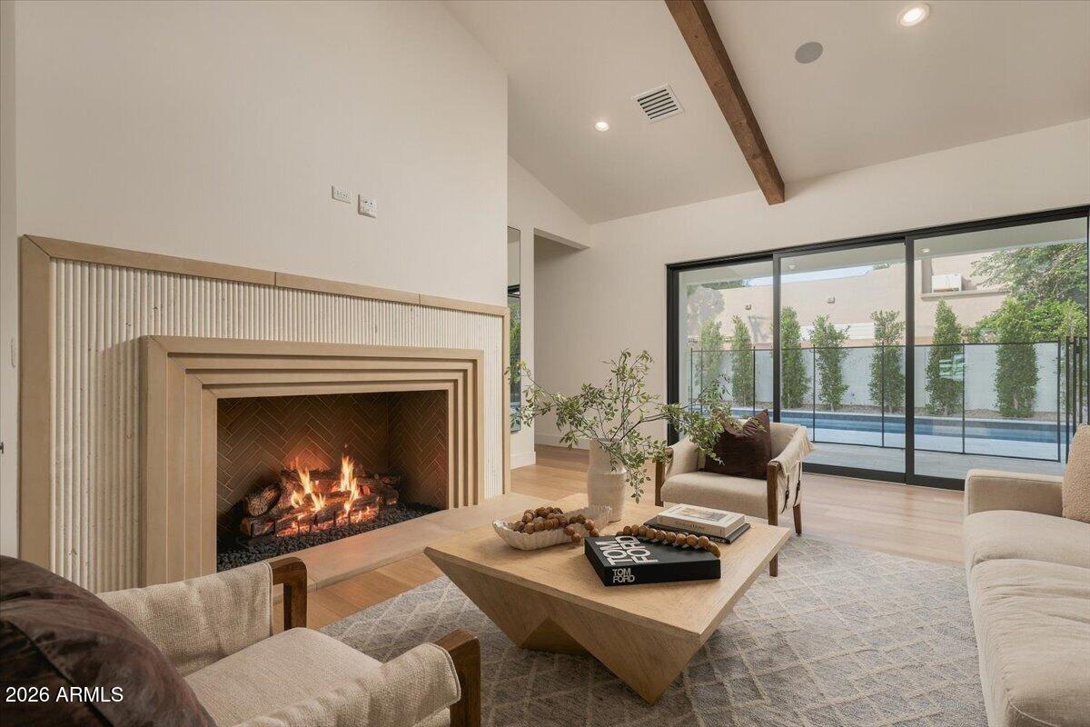4510 E CALLE TUBERIA