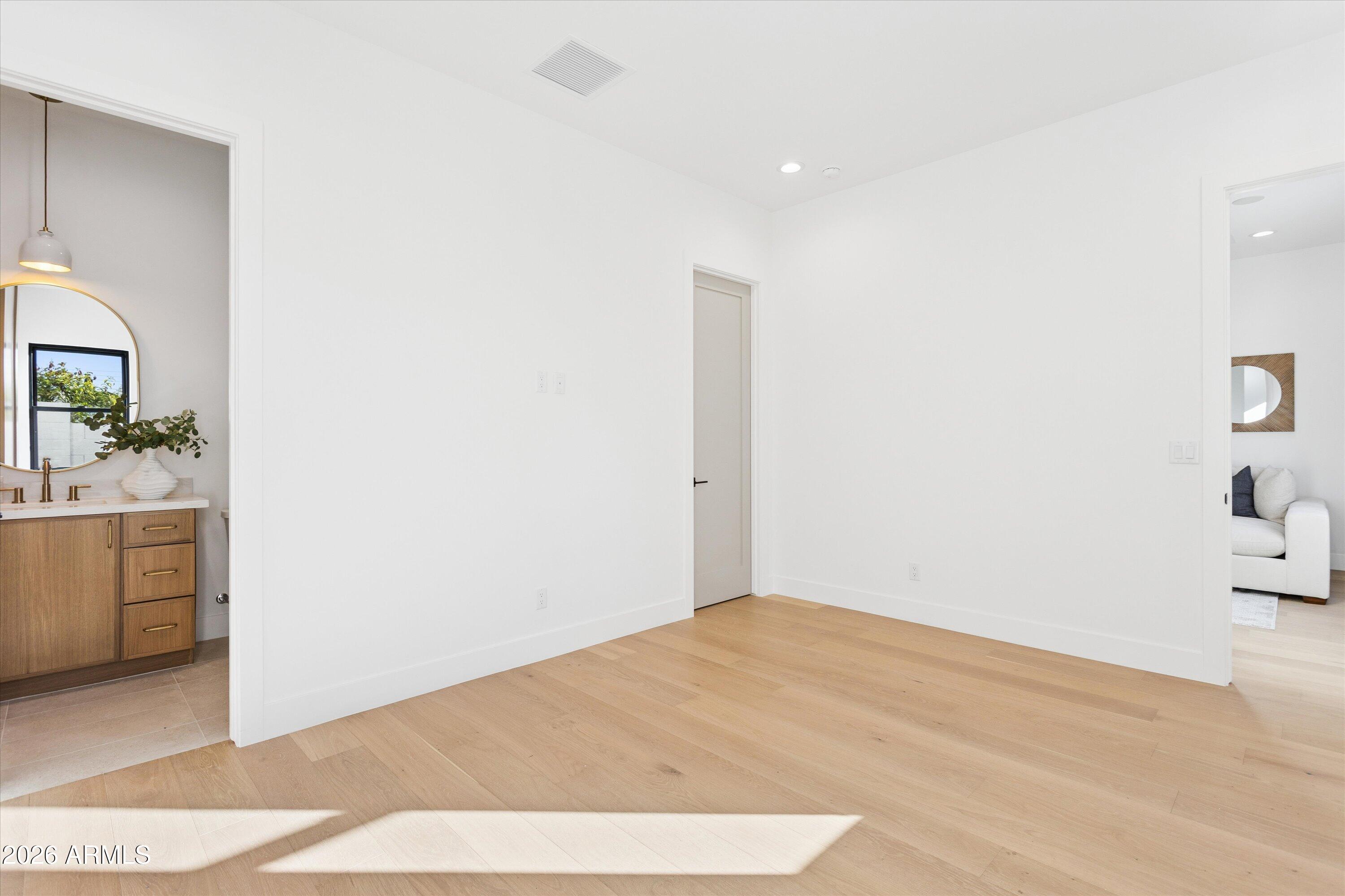 4510 E CALLE TUBERIA