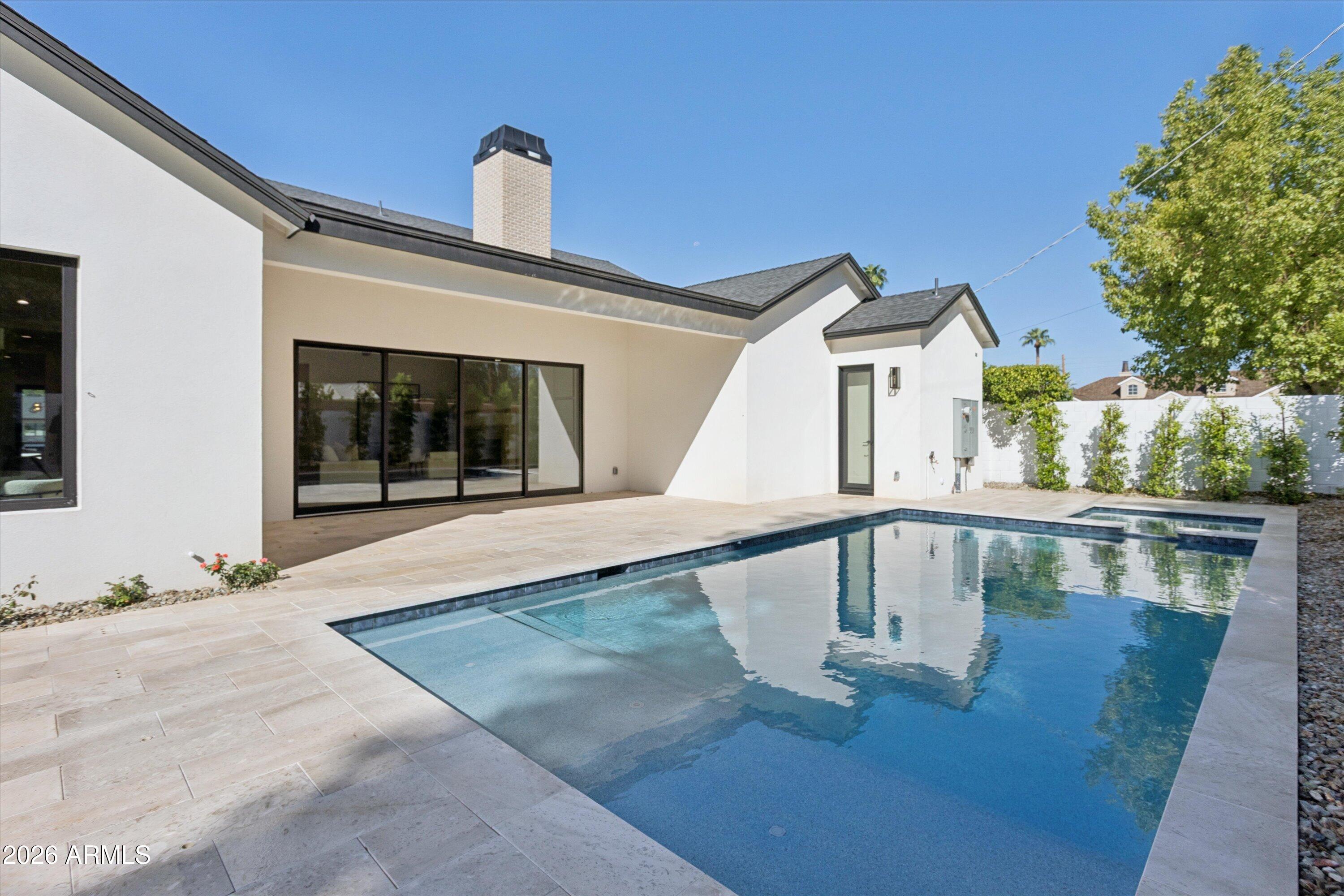 4510 E CALLE TUBERIA