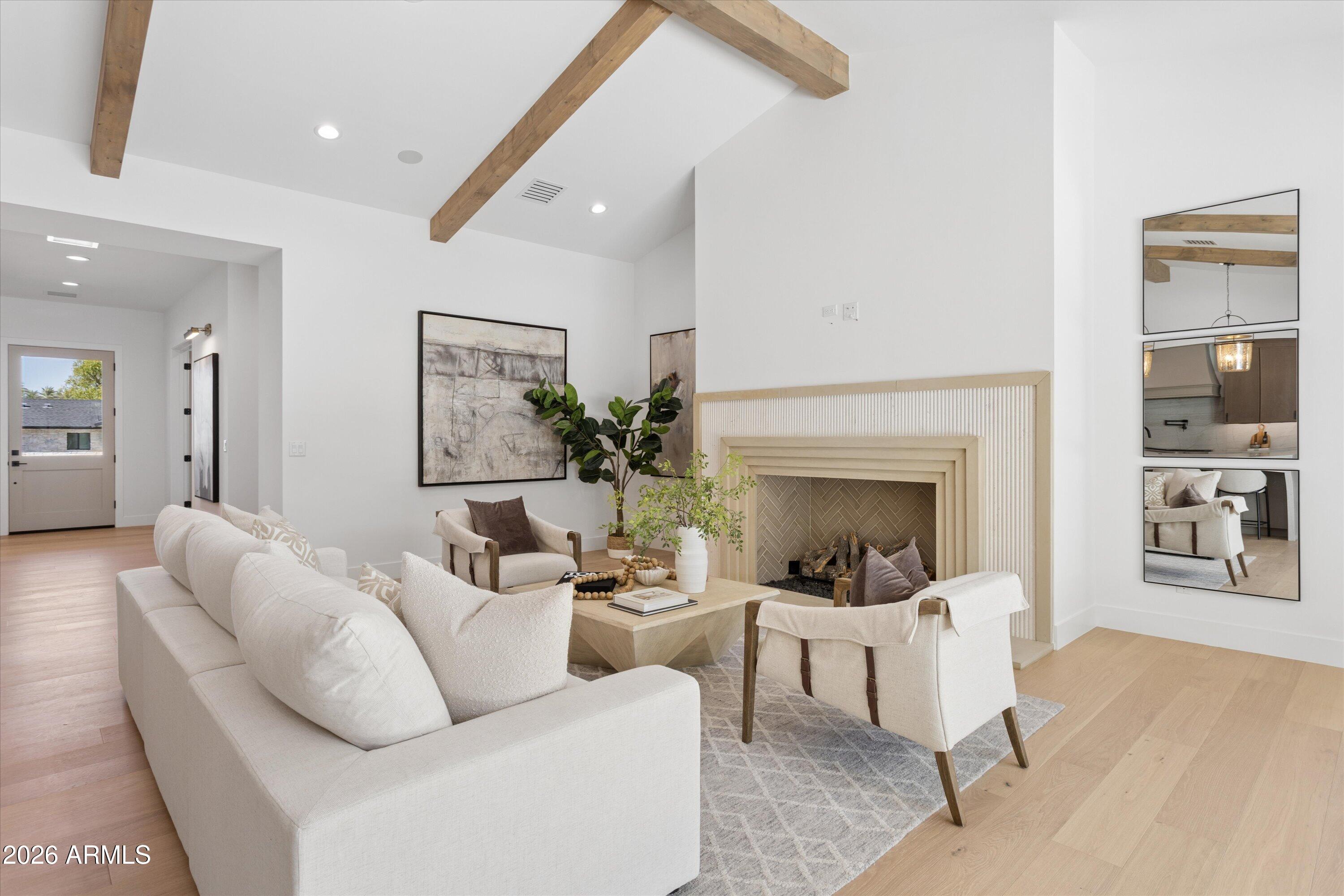 4510 E CALLE TUBERIA
