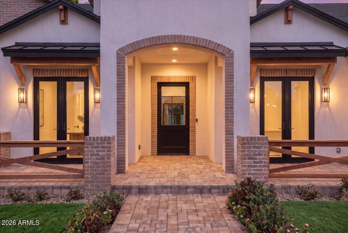 4510 E CALLE TUBERIA