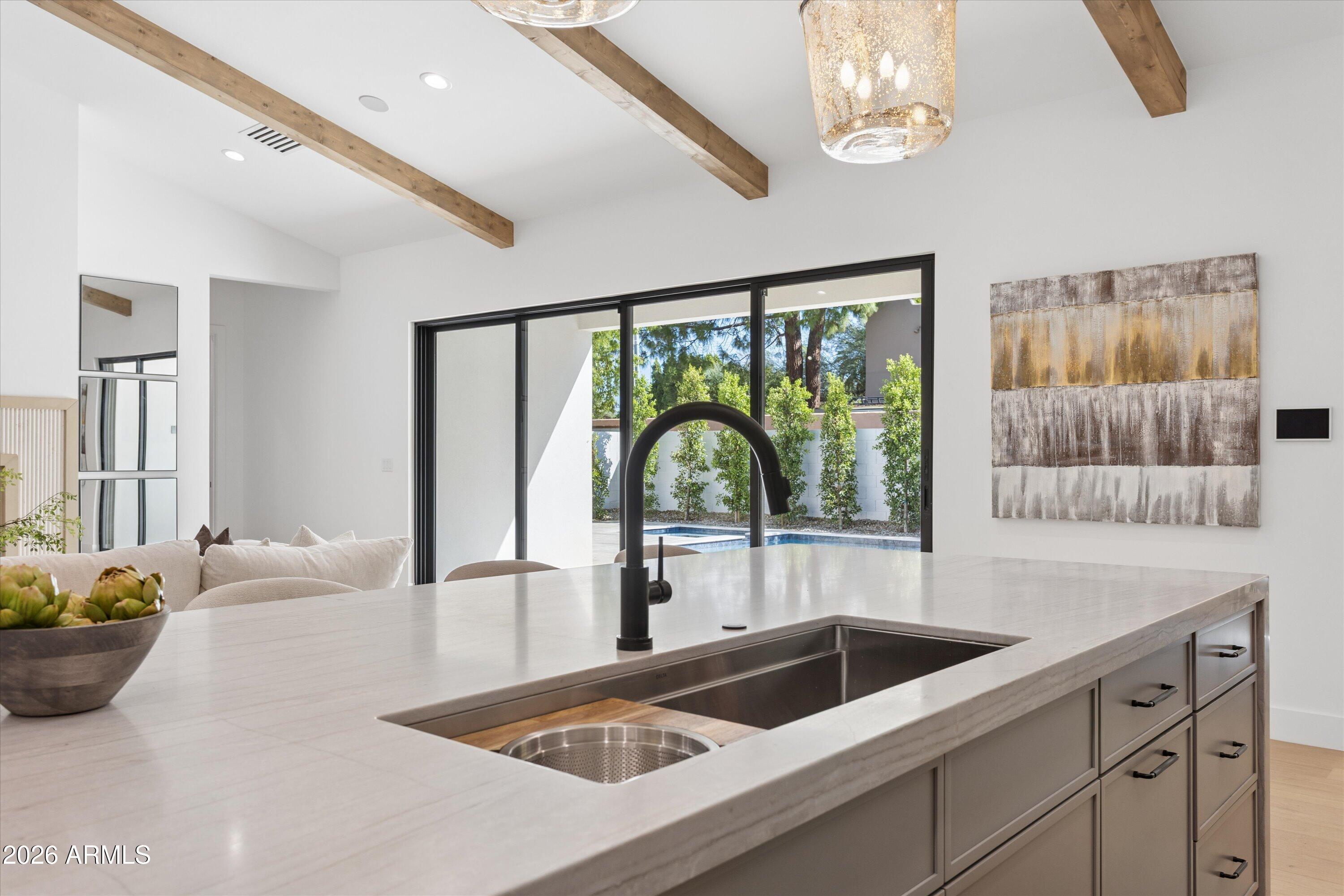 4510 E CALLE TUBERIA
