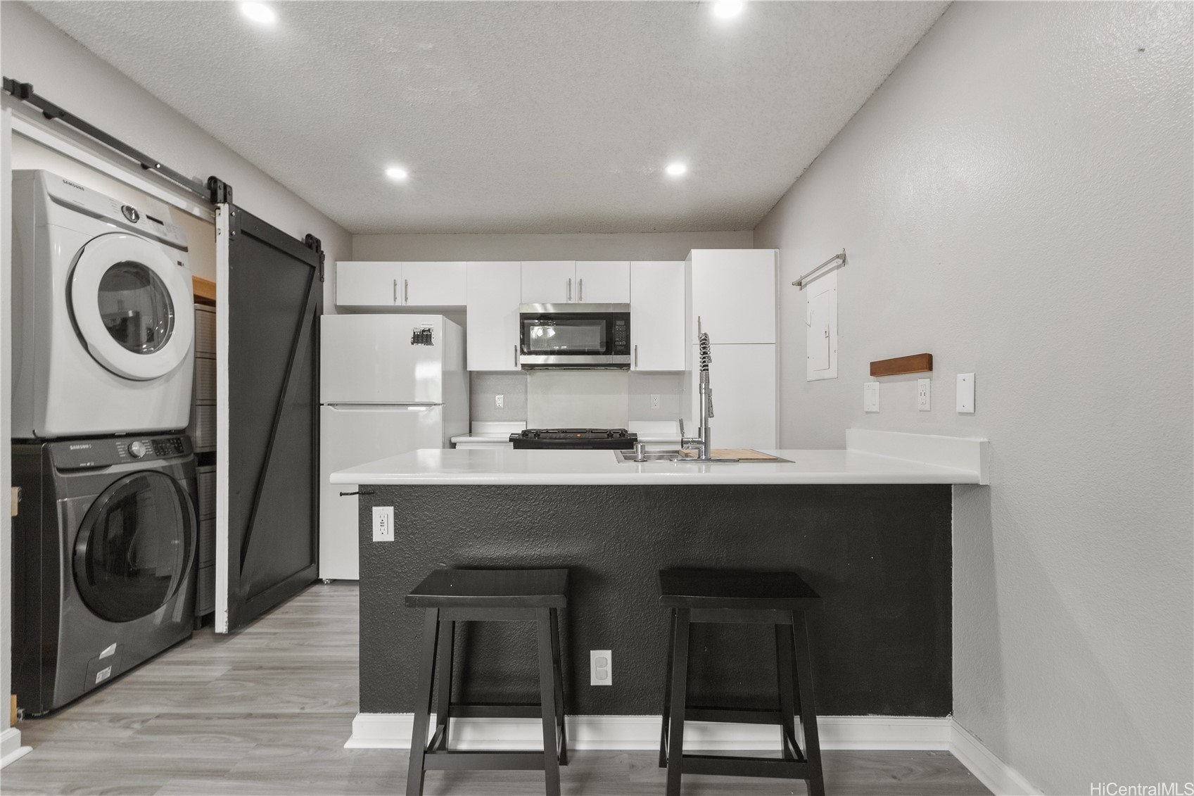 91-1014 Mikohu Street 18T