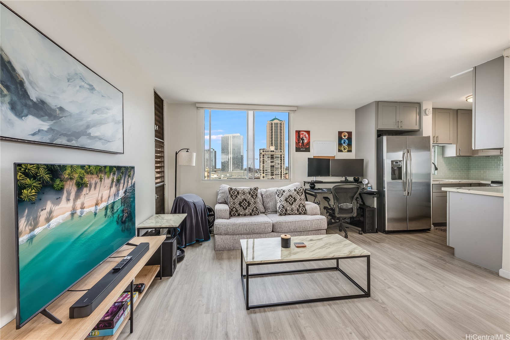 785 Kinau Street PH4