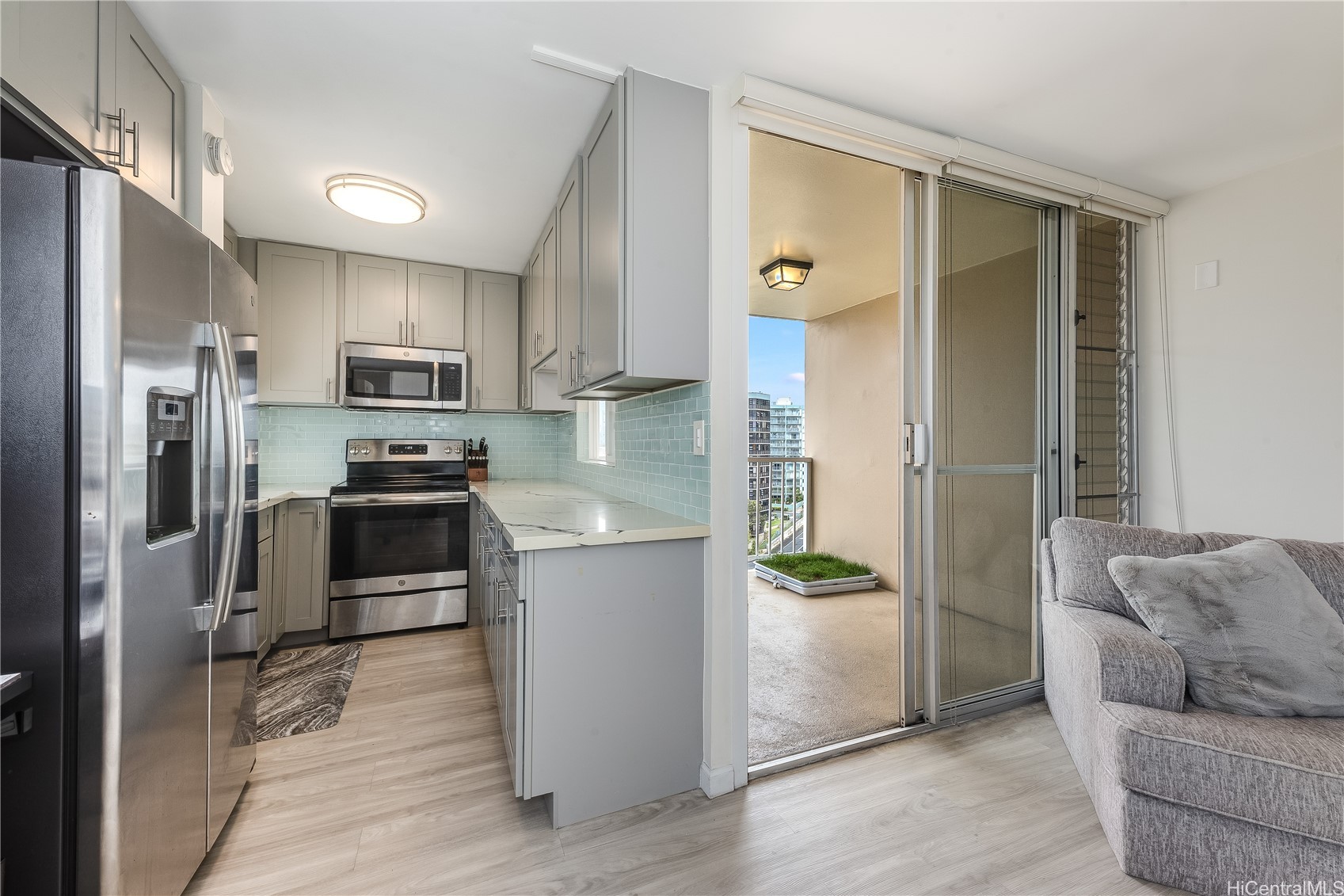 785 Kinau Street PH4