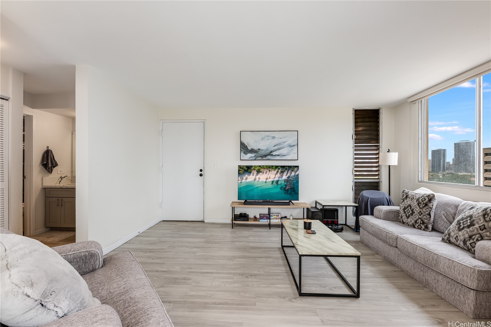 785 Kinau Street PH4