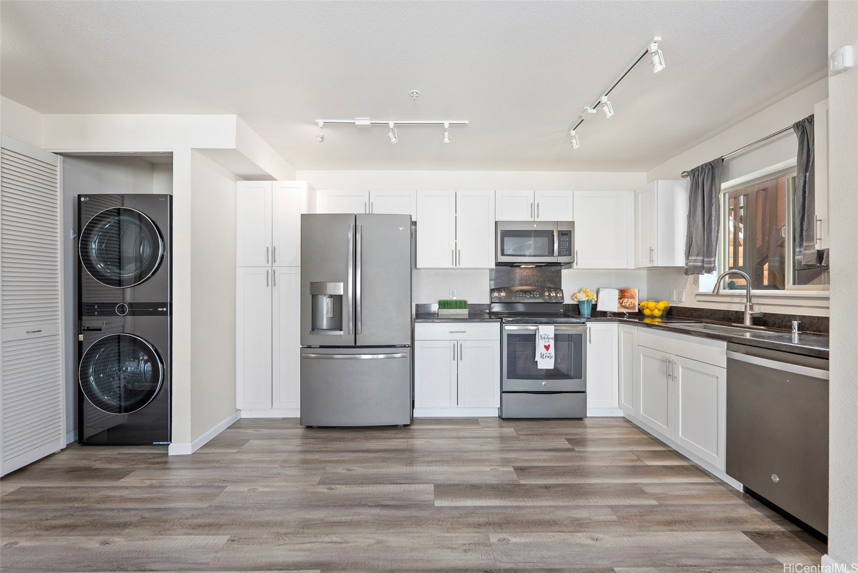 801 Kakala Street 502