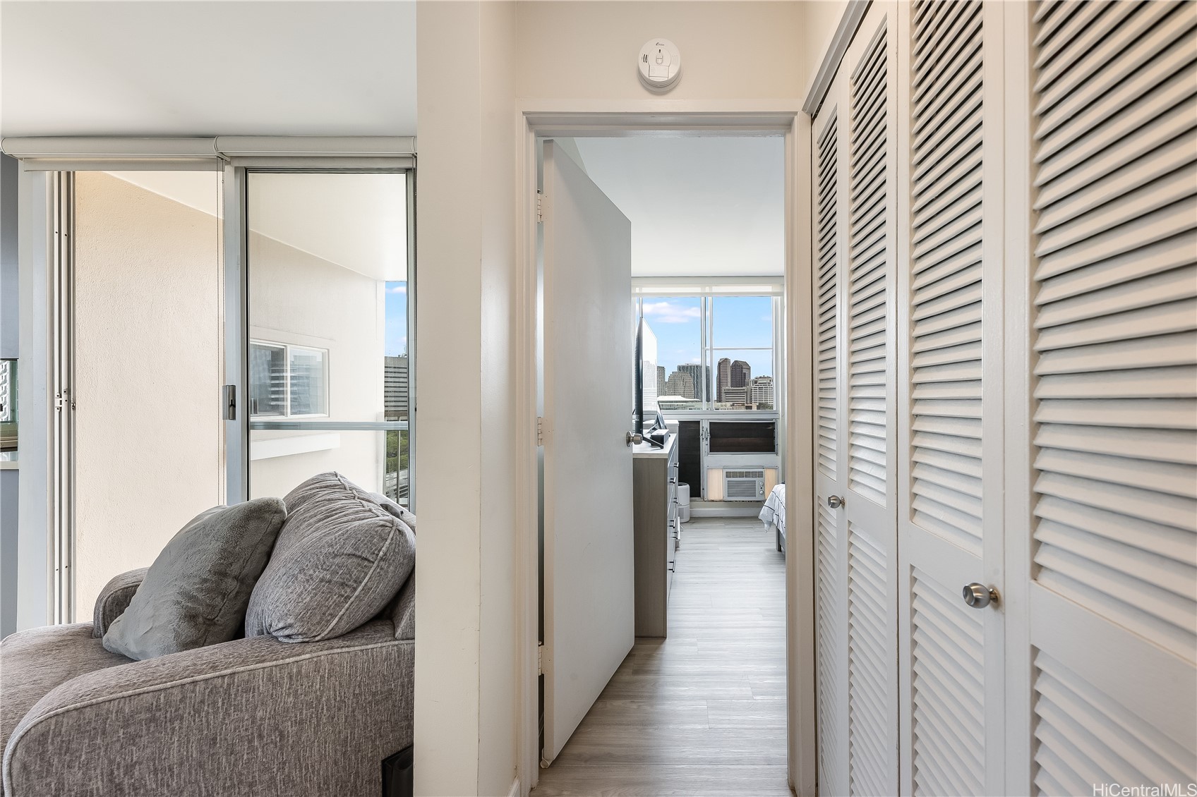 785 Kinau Street PH4