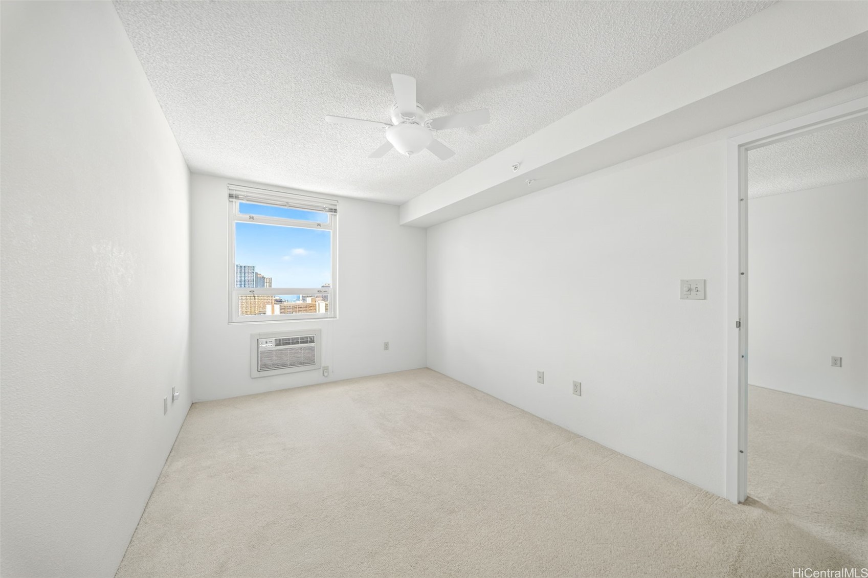 1315 Kalakaua Avenue 2410