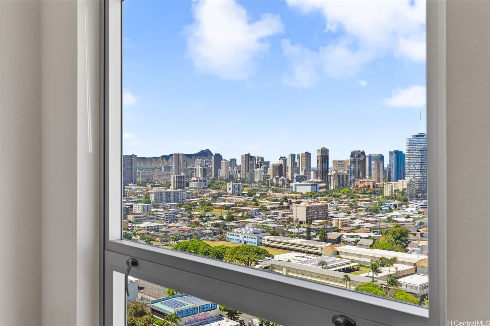 1315 Kalakaua Avenue 2410