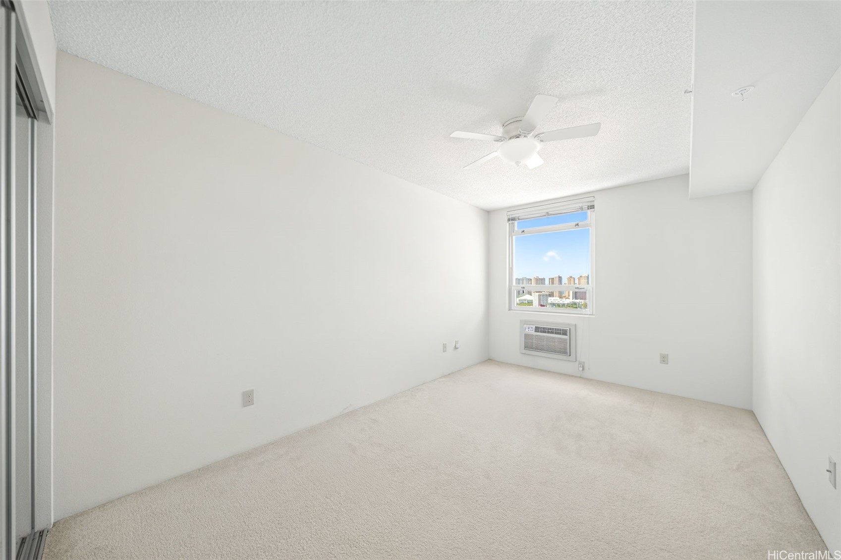 1315 Kalakaua Avenue 2410