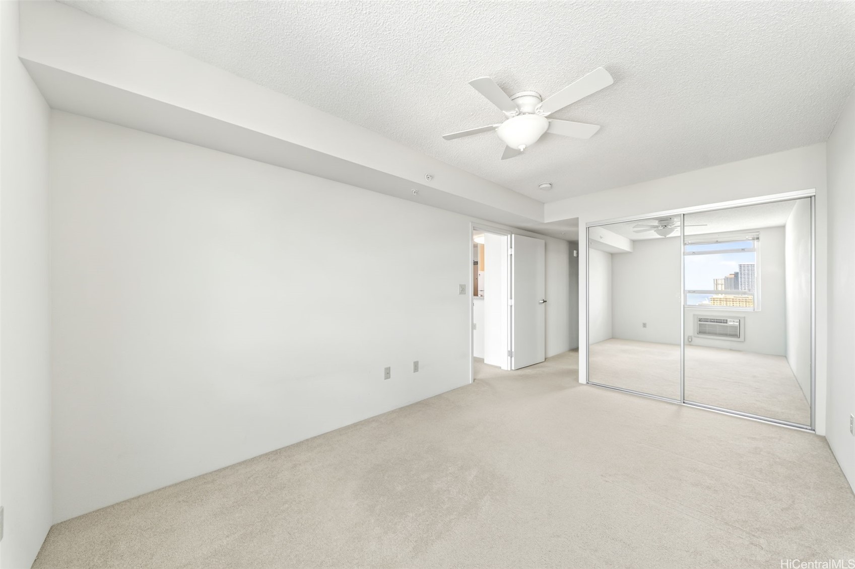 1315 Kalakaua Avenue 2410