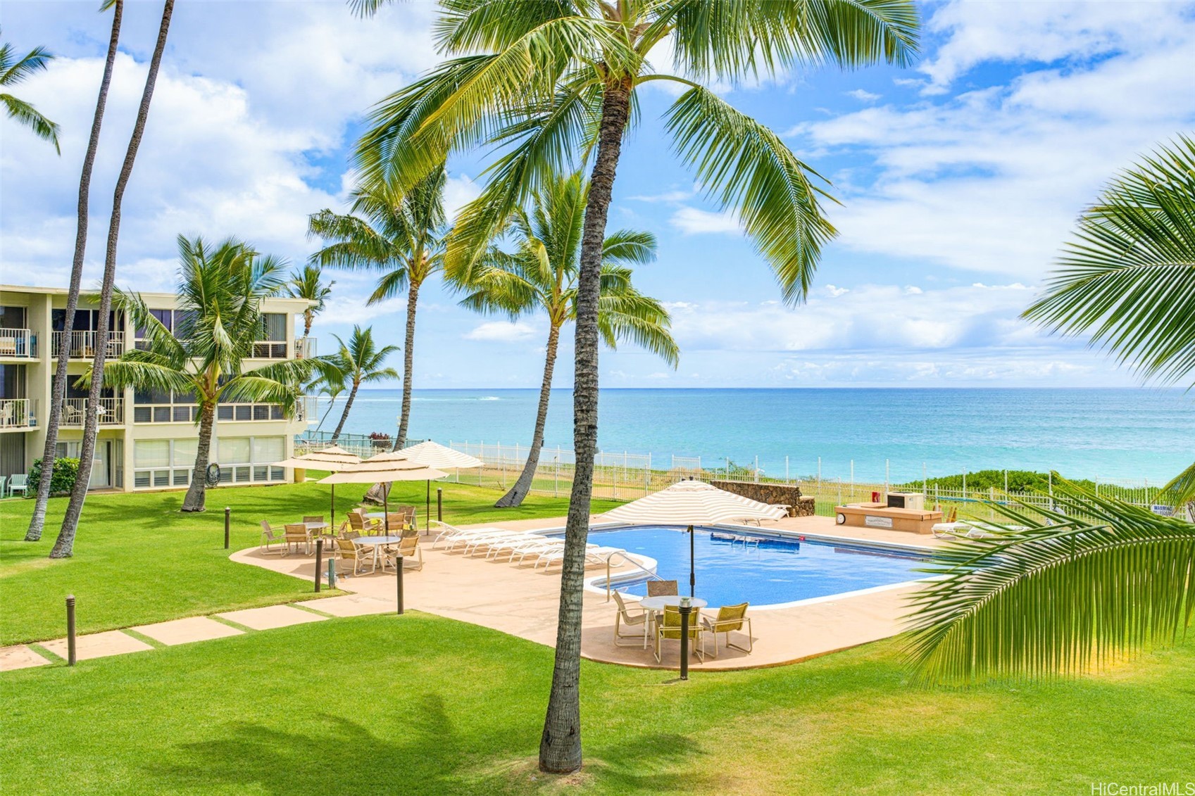87-561 Farrington Highway 216