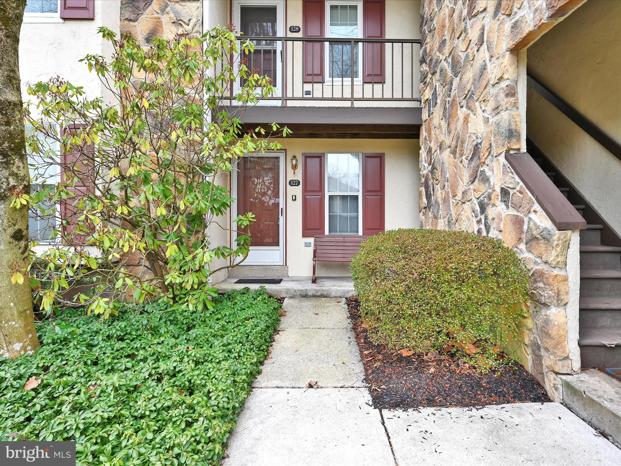 127 Valley Stream Cir