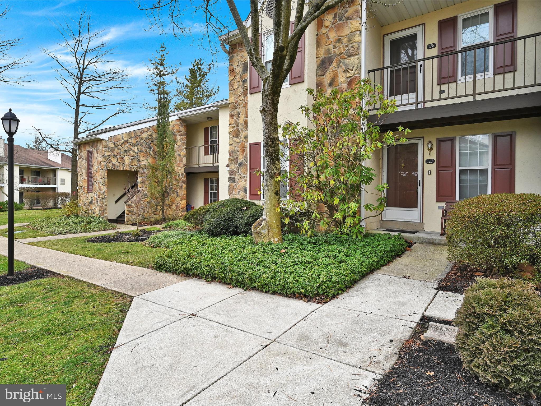 127 Valley Stream Cir