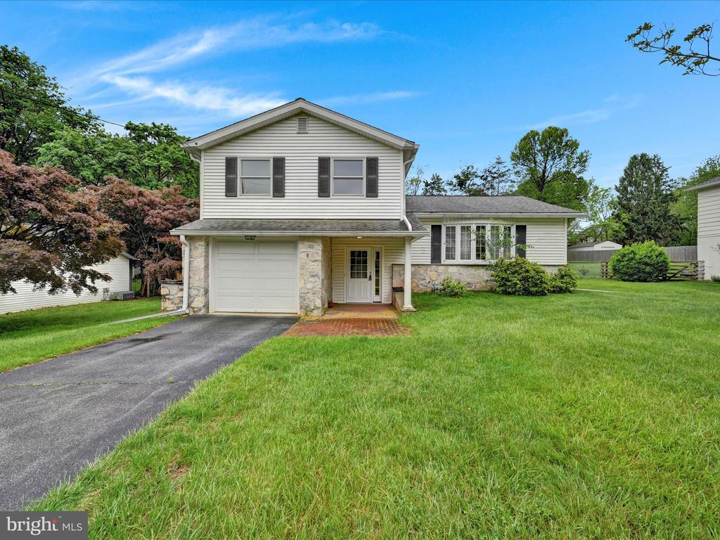 1122 Sheffield Dr