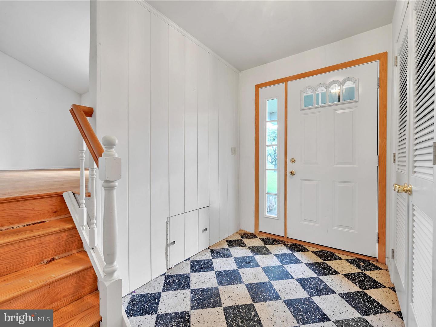1122 Sheffield Dr
