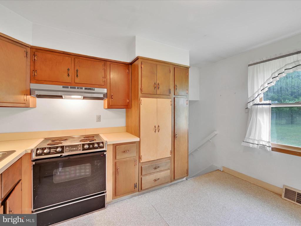 1122 Sheffield Dr