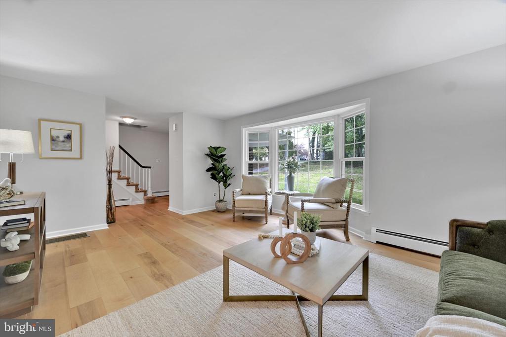 105 FERRY LANE