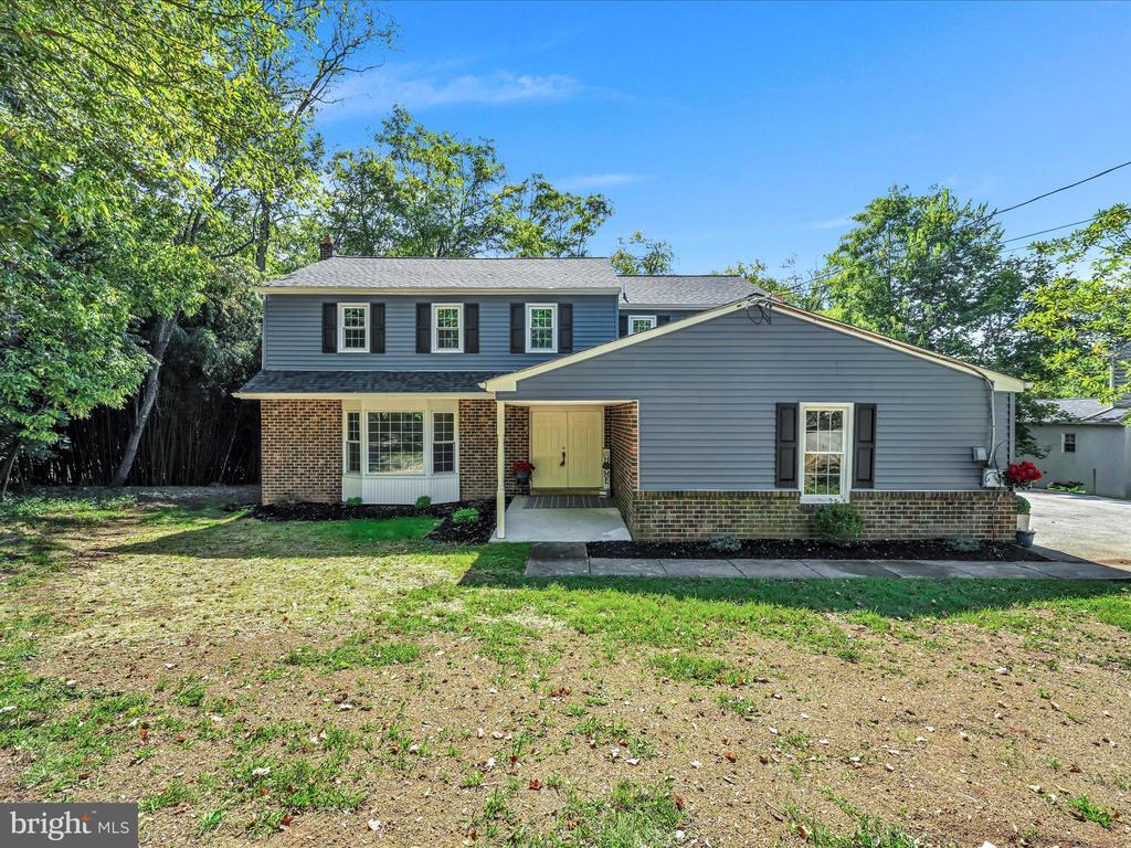 105 FERRY LANE