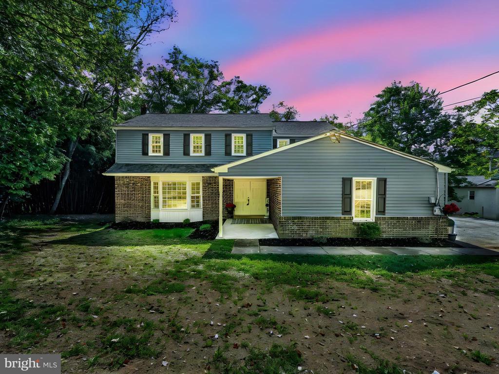 105 FERRY LANE