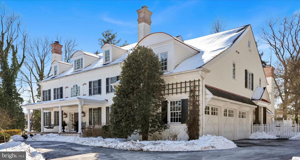 518 NEWTOWN ROAD