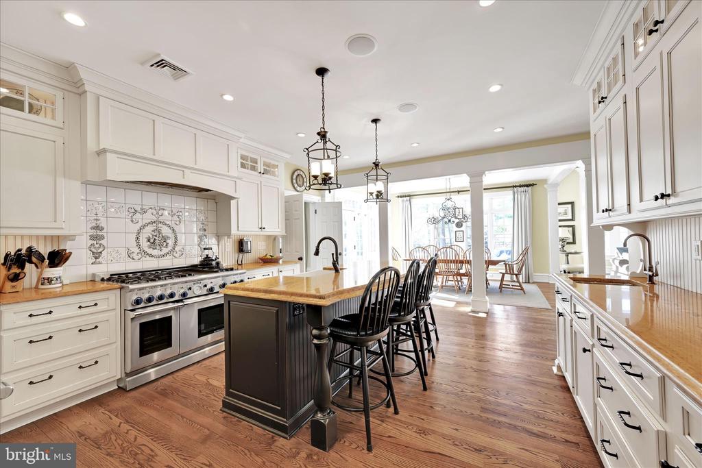 518 NEWTOWN ROAD