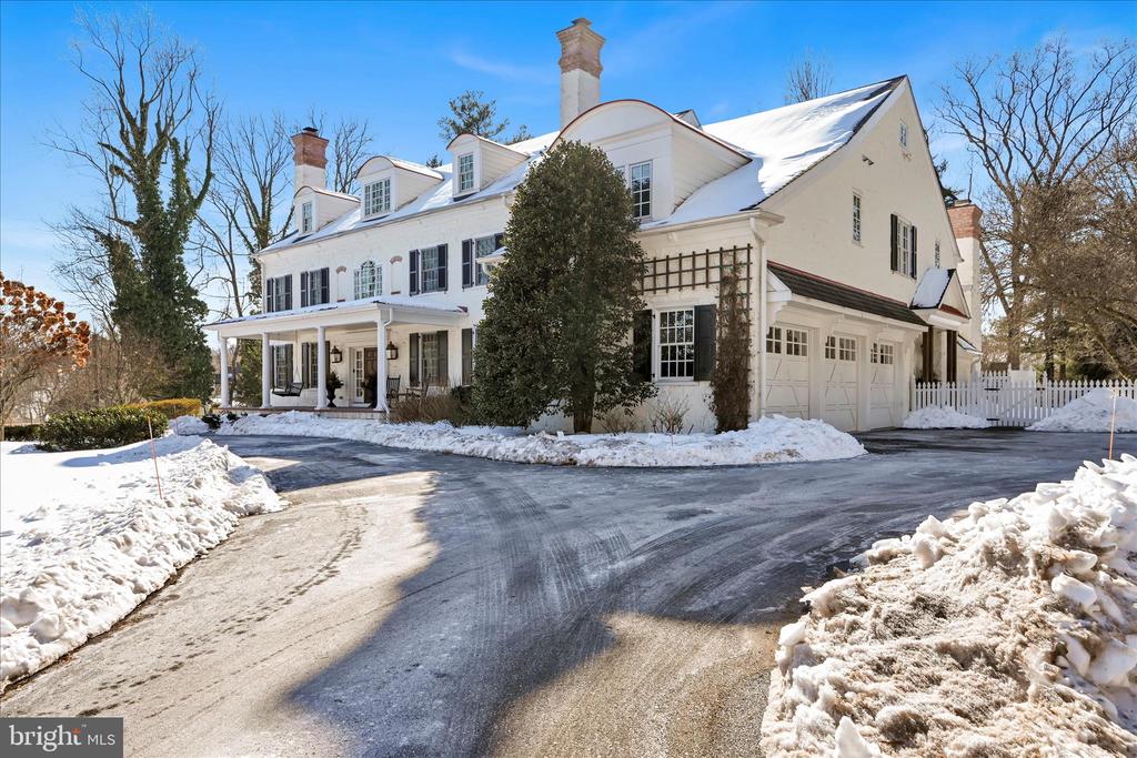 518 NEWTOWN ROAD