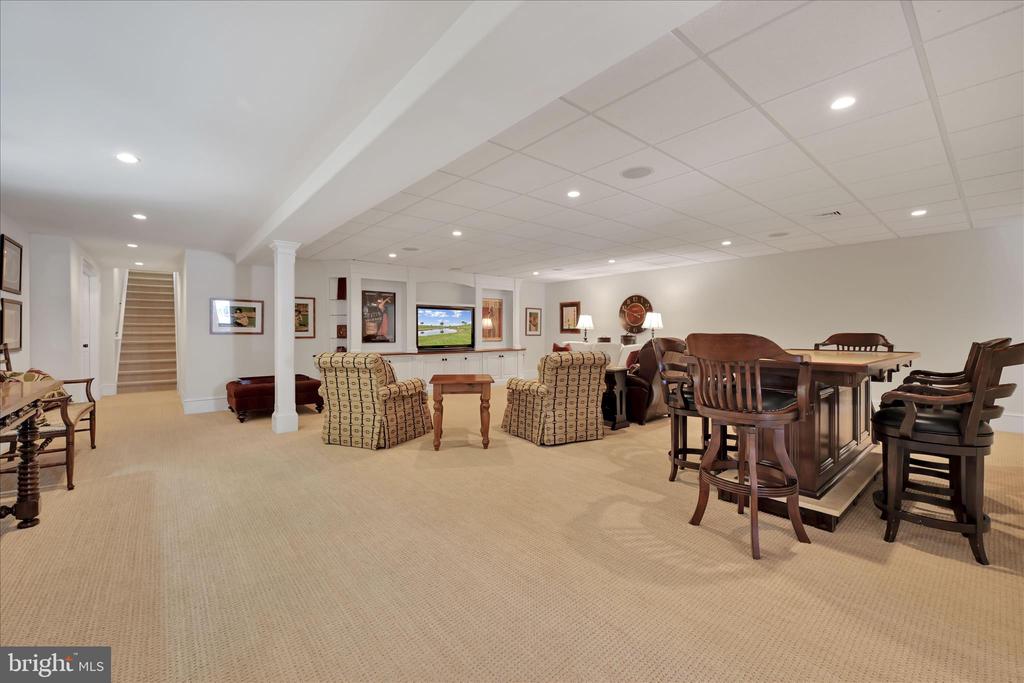 518 NEWTOWN ROAD