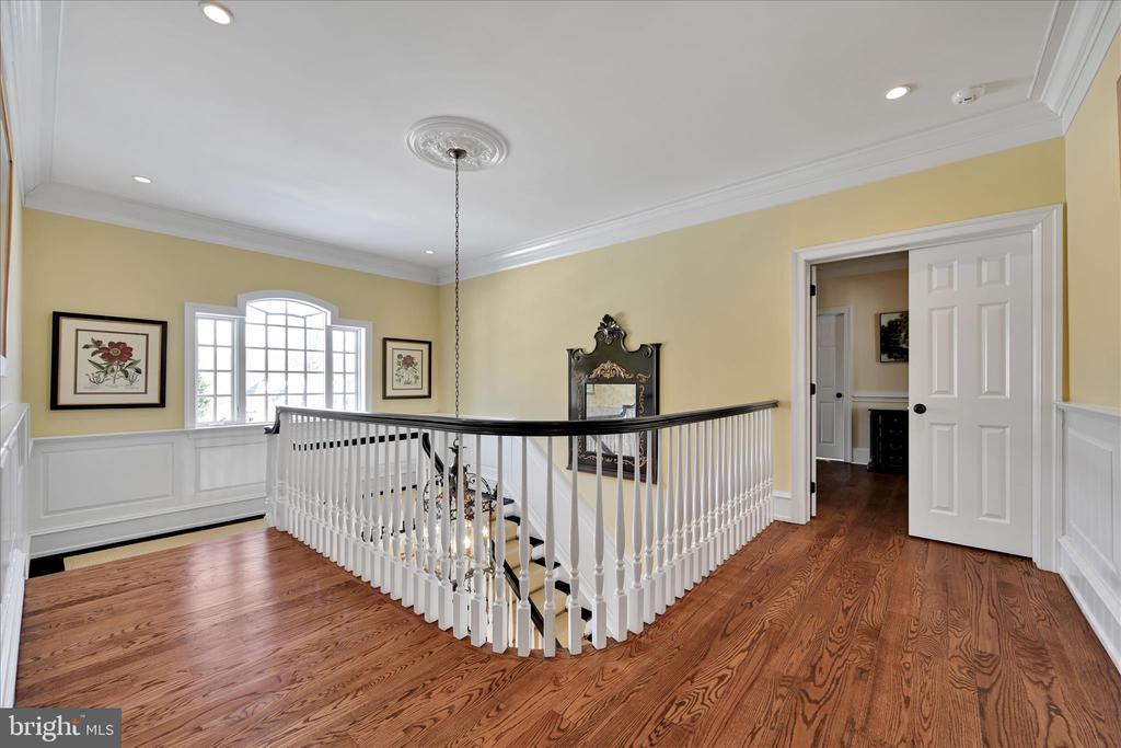 518 NEWTOWN ROAD