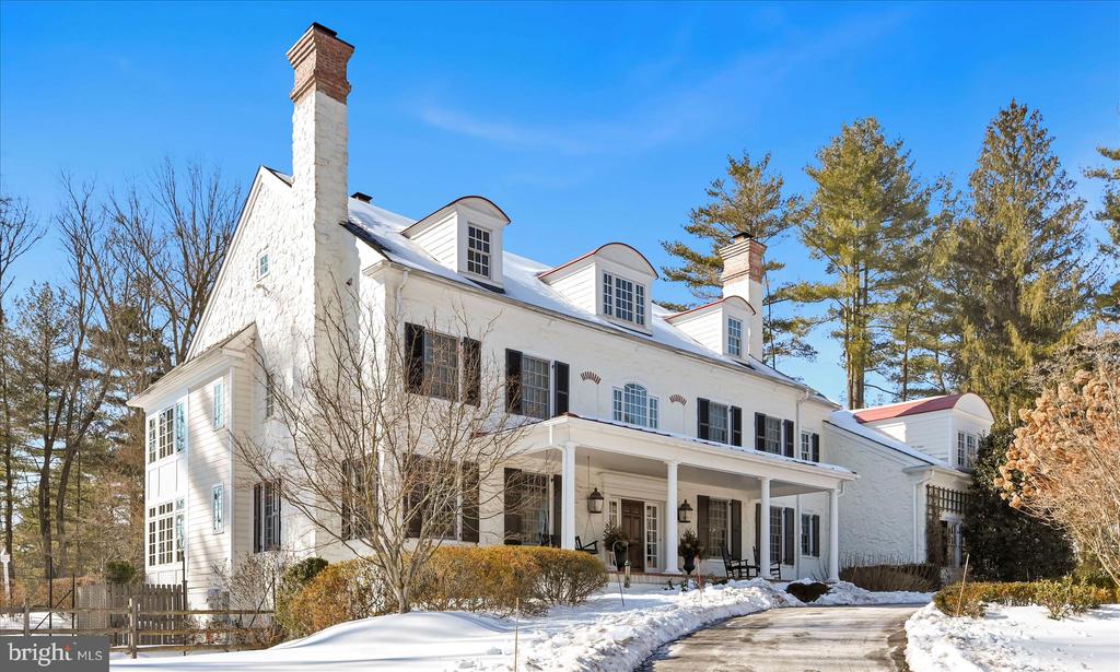 518 NEWTOWN ROAD