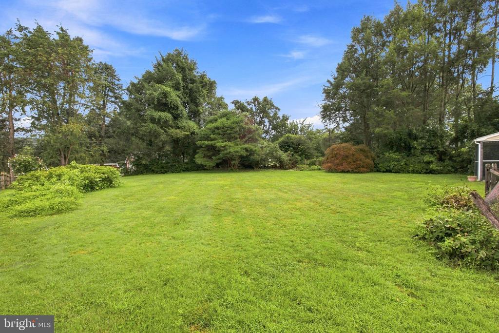 221 TAYLORS MILL ROAD