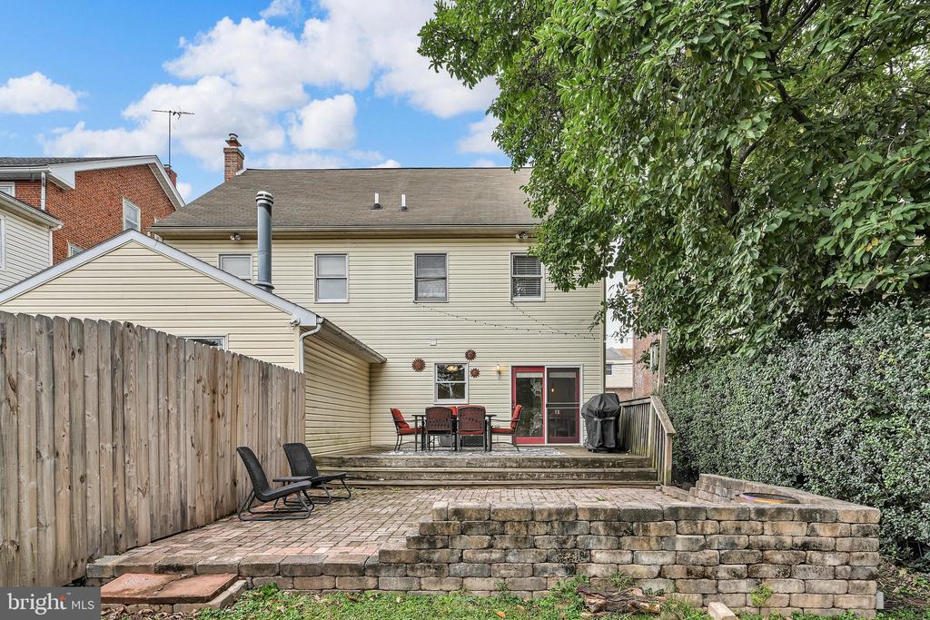 64 PENNSYLVANIA AVENUE