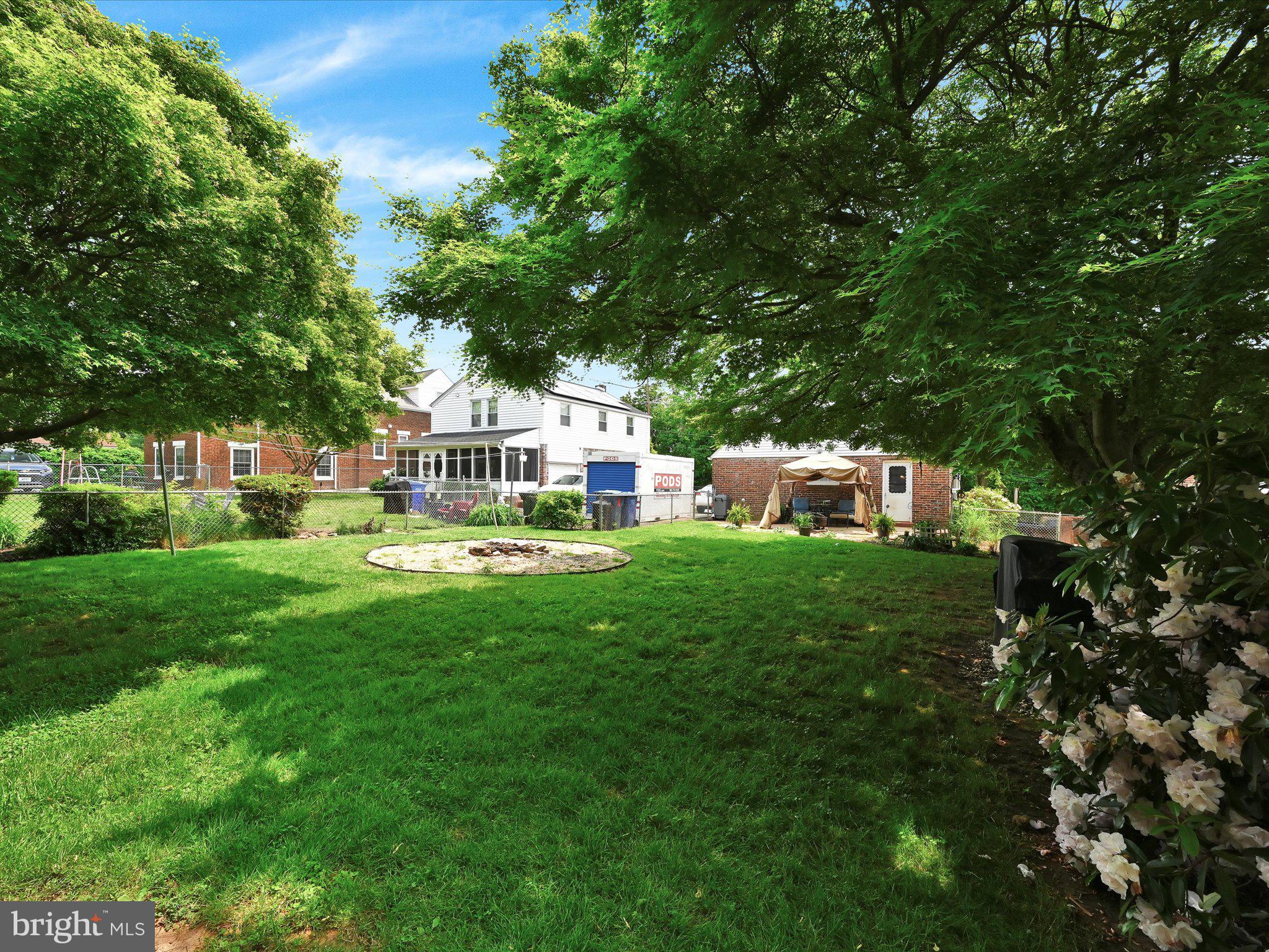 212 E Dutton Mill Rd